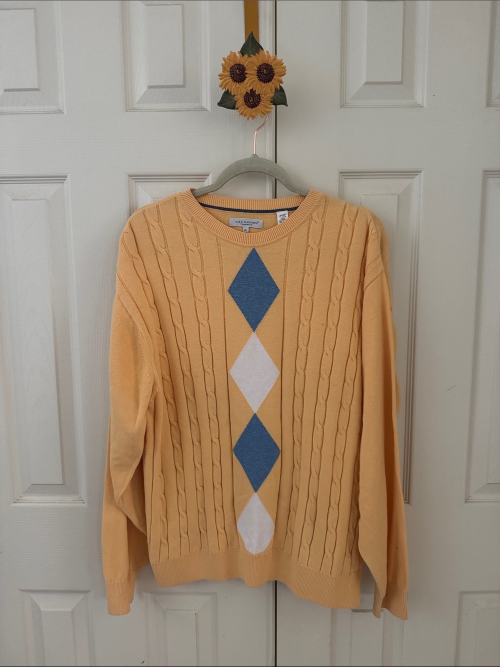Crewneck Argyle Cable Knit Sweater in Yellow